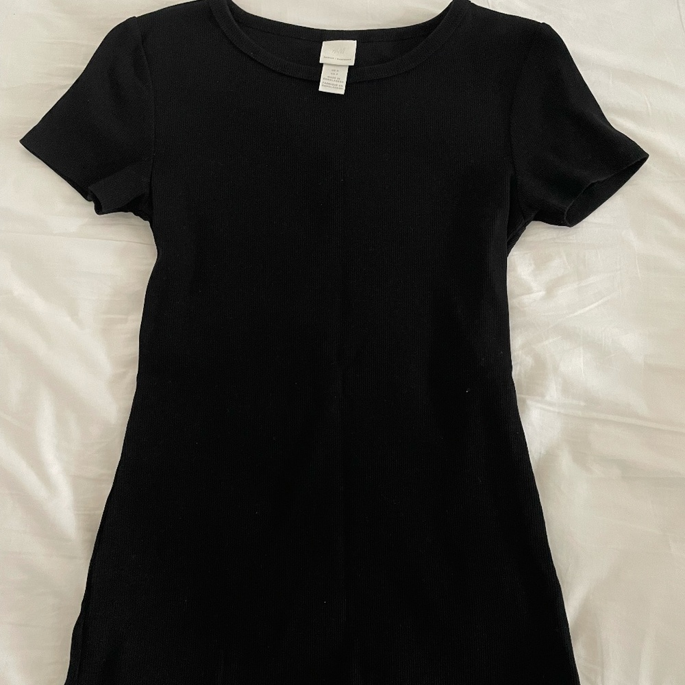 H&M Black Short Sleeve Tee